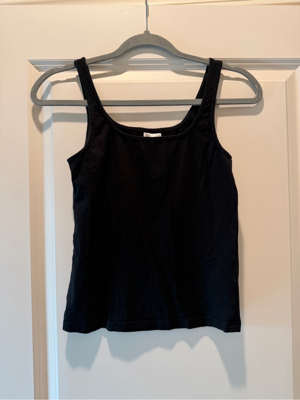 H&M Black Scoop Neck Tank Top